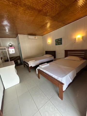 Lux Guesthouse Phi Phi-øyene Eksteriør bilde